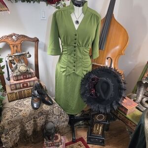 Vintage-Inspired Olive Green Button-Front Midi Dress